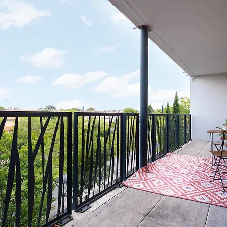 T2 Climatise - Ac - Terrasse Et Parking Prive - 5 Min Airport & Airbus Apartmán
